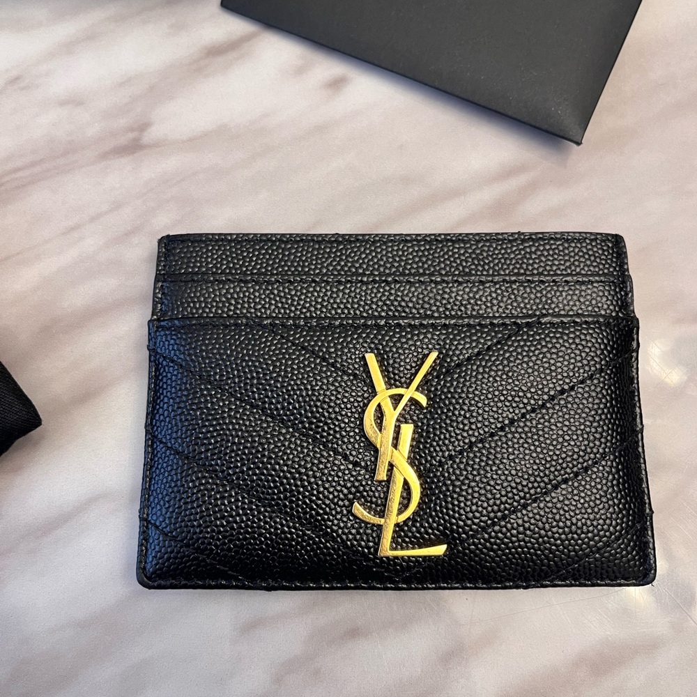 Saint Laurent Monogram card case in grain de poudre embossed leather - Picture 9 of 9